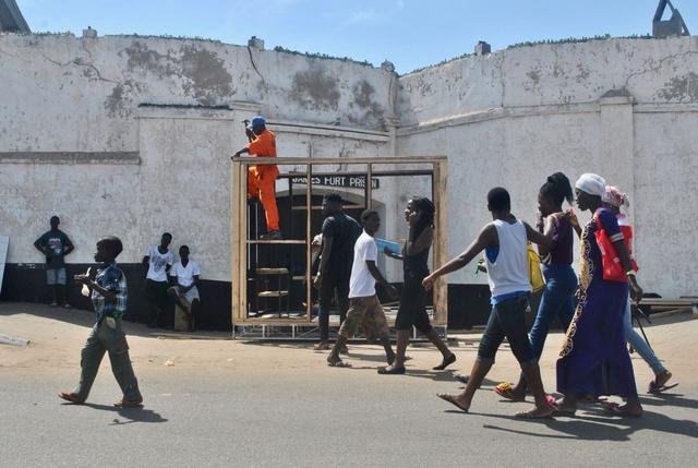 02 Kiosk museum build